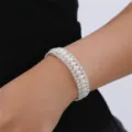 Mehrlagiges Strass und Kunstperle offenes Armband, elegante silberne Manschette für Damen. - Mehrschichtige Krallenkette Offener Stil (BZ1977) / Silber