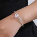Silberfarbenes, mehrlagiges, offenes Armband mit funkelnden Zirkoniasteinen für Damen. - Mehrschichtige Krallenkette Offener Stil (BZ1979) / Silber