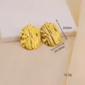 Pendientes colgantes de metal geométrico irregular dorado 33x24.5mm joya elegante - Estilo Plisado Irregular (EDB09) / Dorado