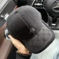 Black lamb wool baseball cap for winter, thickened warm fleece hat with rhinestone brim. - One Size / Black