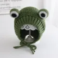 Adorable infant green frog knitted winter hat with big eyes and warm earflap ties. - One Size / Green (Single Layer)