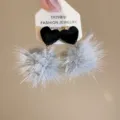 Autunno inverno vintage cuore nero orecchini pompon morbidi peluche gioielli moda - Stile Cuore Corto (9#)