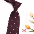 Corbata de hombre burdeos con lunares y textura de espiga, corbata clasica de negocios para bodas. - Color 002