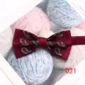 Farfallino rosso con motivo paisley da uomo, accessorio per abito da sposa in seta. - Colore 021