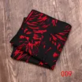 Schwarzes und rotes besticktes Herren Einstecktuch Anzug Taschentuch Detail Ansicht - Farbe 009