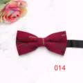 Nœud papillon homme bordeaux imprimé branches avec sangle noire, accessoire mariage élégant. - Couleur 014