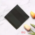 Heren pochet in Britse stijl met klassiek streepjespatroon voor formele pakken en zakelijk. - 012