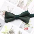 Farfallina uomo verde scuro a pois rossi, dettaglio in raso classico per abiti da sposo e affari. - Colore 008
