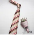 Primer plano muy detallado de corbata para hombre a rayas con patron diagonal clasico. - Color 003