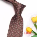 Detalle de corbata para hombre marrón con estampado cachemir, accesorio muy elegante. - Marrón Paisley (L003)