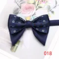 Elegante farfallina da uomo blu navy a doppio strato con motivo retrò per affari formali. - Colore 018