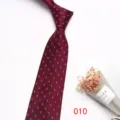 Elegante cravatta rétro bordeaux da uomo con piccolo motivo ad ape in poliestere da 8cm. - Colore 010