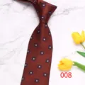 Cravatta uomo marrone da business in jacquard con motivo geometrico retro per eventi formali. - Colore 008