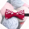 Farfallina in cotone floreale rosso da uomo, elegante cravatta a farfalla in tessuto con cinturino. - Colore 007