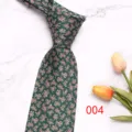 Corbata de hombre paisley verde corbata de negocios vintage con fondo de marmol y tulipanes - Color 004