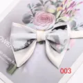 Farfalla da uomo rétro floreale a doppia corno vista dettaglio, elegante accessorio nozze. - Colore 003