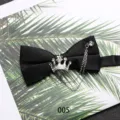 Papillon nero da uomo con corona di strass e catena, elegante accessorio da sposa e business. - 005 Stile Catena Corona