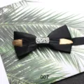 Elegante farfallina uomo piuma nera matrimonio sposo accessori smoking cravatta chic - 007 Stile Fibbia Intagliata Piuma
