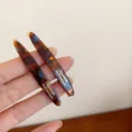 Detalle de pinza de pelo acrílica carey, elegante pasador retro con diseño francés. - Horquilla / Café Claro
