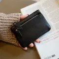 Schwarzes Leder Münzbeutel Mini Kartenetui mit Reißverschluss und Schlüsselanhänger - Schwarz