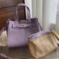 Sac cabas femme en cuir veritable violet et pochette marron, design de niche sac a main chic. - Violet
