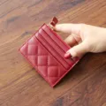 Rote gesteppte Leder Kartenetui Mini Geldbörse mit Reißverschluss Tasche für Damen chic. - Rot