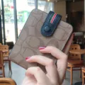 Damen leder führerschein hülle braun bedruckt kartenhalter retro etui geldbörse tasche - Beige/Schwarz