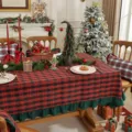 Nappe de Noel Carreaux Rouge et Vert en Coton Ourlet Volant Decoration de Table Fete - 90*90cm / Grille rouge en soie dorée avec bord à volants verts