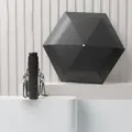 Parasol pliable mini capsule compact en noir, variante de parapluie solaire anti-UV. - Parapluies capsules ultra-légers - Noir obsidienne