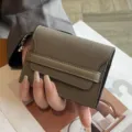 Minimalistisches Echtleder Kartenetui Geldbeutel für Damen, kompakte Mini Kreditkartenbörse. - Elefantengrau