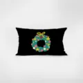 Coussin décoratif rectangulaire noir avec un joli détail graphique de couronne de Noël. - Merry Xmas-8