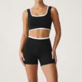 Conjunto de yoga negro en contraste, sujetador deportivo de doble capa y short de fitness alto. - S / Parte Superior e Inferior / Negro (Sujetador + Pantalones Cortos)