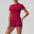 Conjunto de top deportivo de manga corta magenta y shorts ajustados para fitness correr y yoga. - XL / Parte Superior e Inferior / Rojo