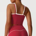 Haut de yoga de sport pour femme avec design faux deux pièces, débardeur fitness. - S / Hauts / Rouge Vif