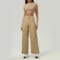 Khaki crop top kai cargo panteloni set, gynaikeio streetwear styl dyo kommatia, casual. - L (Συνιστώμενη 57.5-62.5kg) / Επάνω and Κάτω Μέρος / Βερικοκί Καφέ