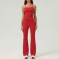Ensemble de yoga rouge pour femme, débardeur et pantalon évasé à cordon pour le sport. - S / Haut et Bas / Rouge Ardent
