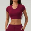 Crop top burdeos de manga corta, camiseta deportiva fitness yoga para mujer activewear. - L / Tops / Rojo Cereza