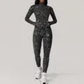 Women's silver foil print activewear set, long sleeve zip jacket and yoga leggings. - XL / Set / Premium Black