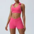 Conjunto deportivo rosa para mujer con pantalones cortos cruzados cómodos y top corto. - S / Conjunto de Pantalones Cortos / Rosa Melocotón