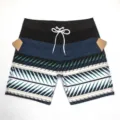 Pantaloncini da bagno maschili ad asciugatura rapida con stampa geometrica e cordino bianco. - 097# Blu scuro con tasche laterali