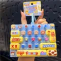 Llavero juguete antiestrés de teclado mecánico de 26 teclas colgante de oso lindo - Serie Estación de recarga de estado de ánimo [C - oso amarillo]