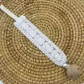 Weisse spitze baby schnullerclip holzperle beissring anti verlust langle detailansicht - Holzclip / Weiß