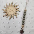 Catenella portaciuccio in silicone con perline di legno e clip in acciaio inox per neonati. - Grigio oliva