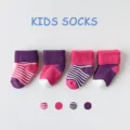 Chaussettes bouclettes épaisses en coton pour enfants, chaussettes bébé douillettes. - 0-1 Ans / Ensemble de 4 Paires / Rouge