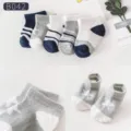 Ensemble de chaussettes pour bébé en coton peigné confortable avec étoiles et rayures. - B042 Bleu marine nautique