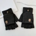 Dunkelgraue halbfingrige Strickhandschuhe mit Klappdeckel fuer warme Tipp-Erlebnis. - Dunkelgrau