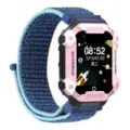 Kinder smartwatch met een robuuste roze beschermende kast en blauwe geweven nylon horlogeband. - Universeel Model / Diep Marineblauw