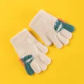 Beigefarbene, niedliche Strick-Plüschhandschuhe für Kinder mit grünem Dinosaurier, warm. - 3-6 Jahre / Beige