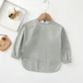 Babero impermeable de manga larga gris claro babero para bebé delantal de pintura - Verde liso