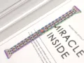 Cinturino per orologio in metallo arcobaleno con strass compatibile con Apple Watch luminoso - Arcobaleno